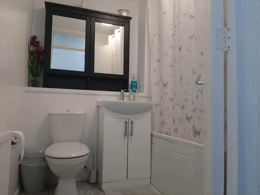 Entire Rental, Easy Reach To Etihad Stadium Manchester Extérieur photo